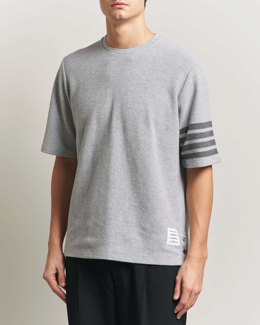 Heren | T-shirts | Thom Browne | Textured Pique 4 Bar T-Shirt Pale Grey