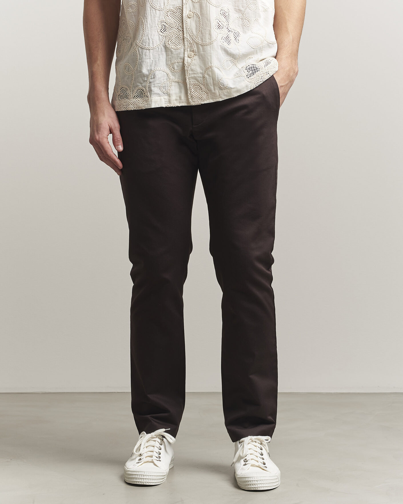 Heren | Broeken | NN07 | Theo Regular Fit Stretch Chinos Deep Truffle