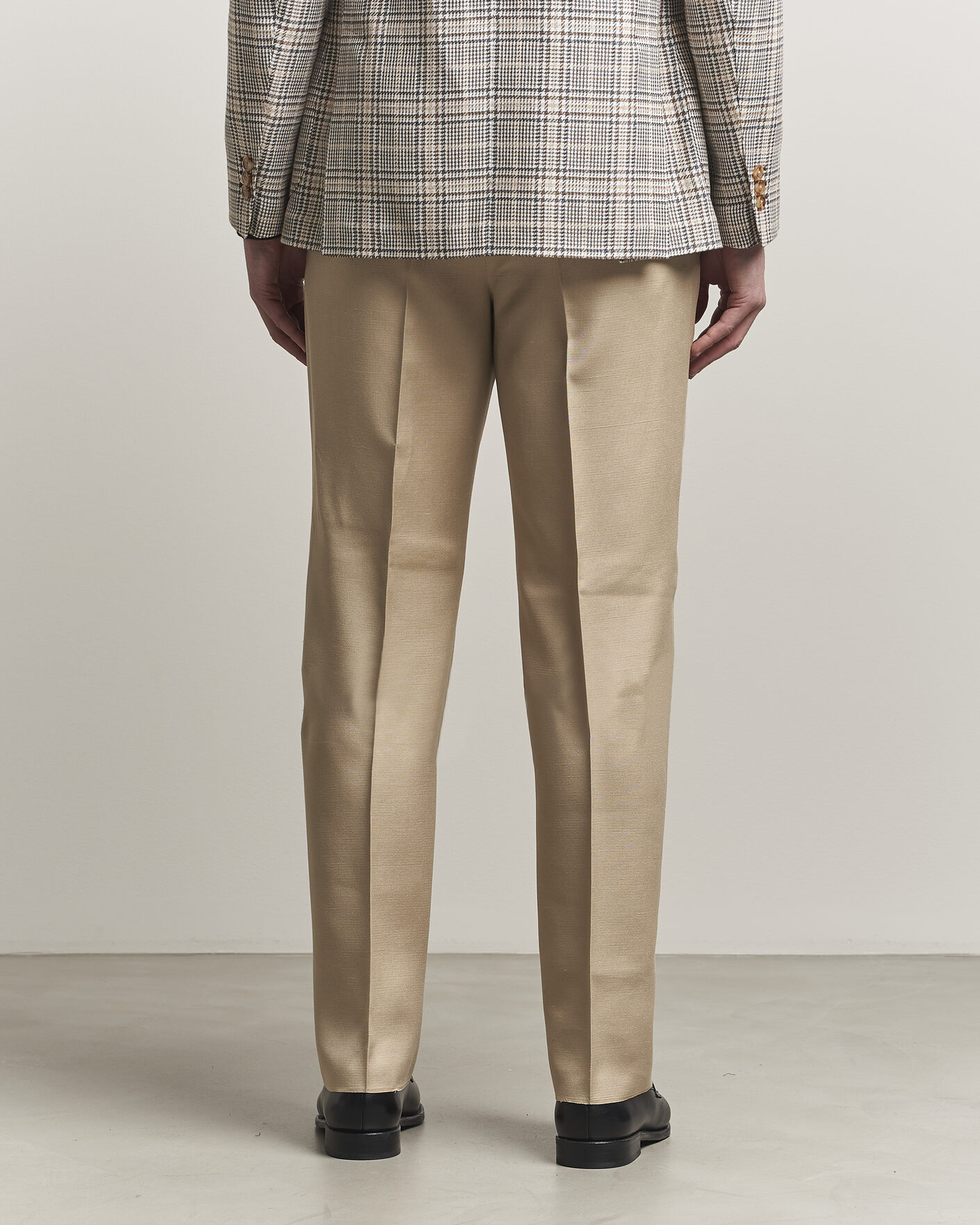 Heren | Broeken | Lardini | Palu Straight Fit Viscose/Silk Trousers Beige