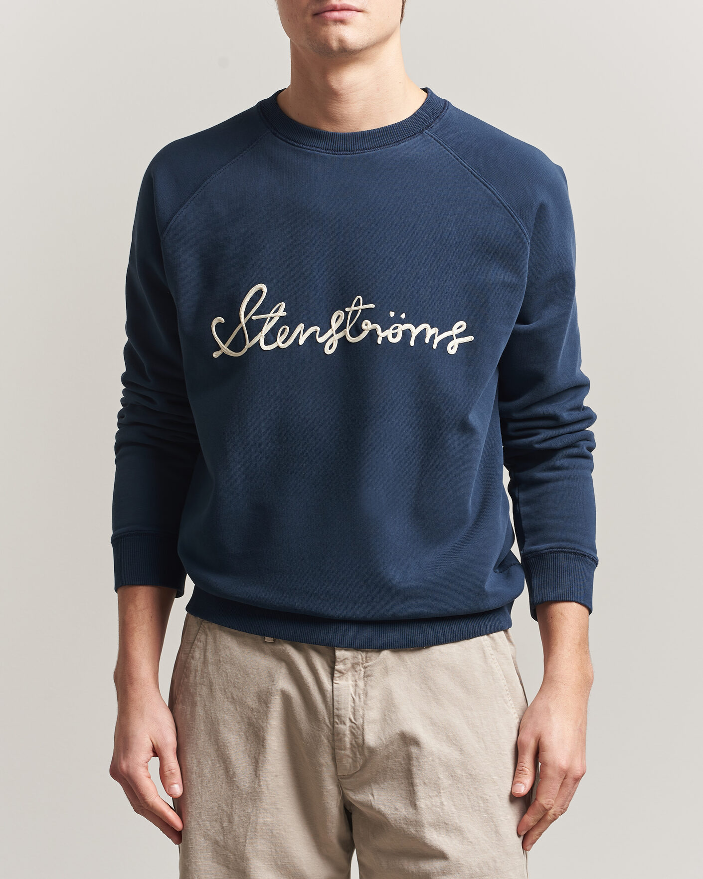 Heren | Truien | Stenströms | Raglan Crew Logo Sweater Navy