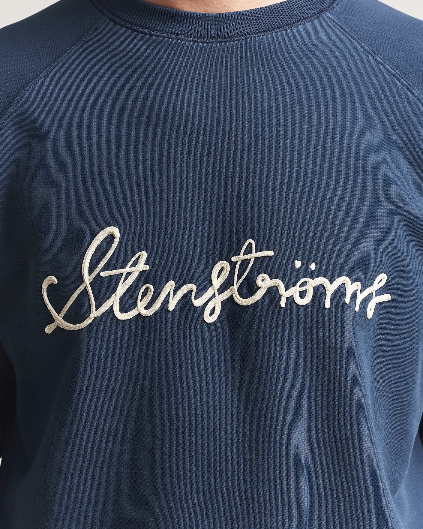 Heren | Truien | Stenströms | Raglan Crew Logo Sweater Navy