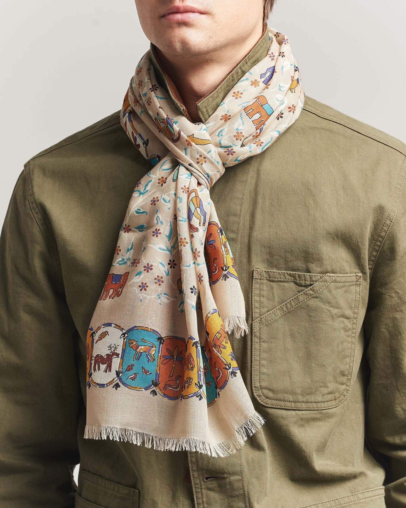 Heren | Drake's Loose Animal Wool/Silk Print Scarf Beige | Drake's | Loose Animal Wool/Silk Print Scarf Beige