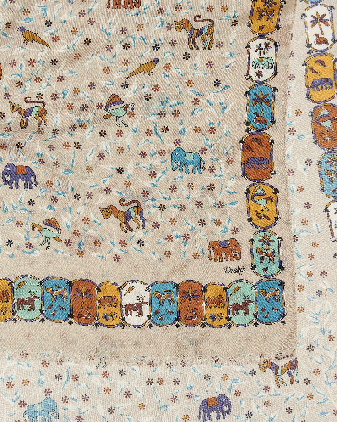 Heren | Drake's Loose Animal Wool/Silk Print Scarf Beige | Drake's | Loose Animal Wool/Silk Print Scarf Beige