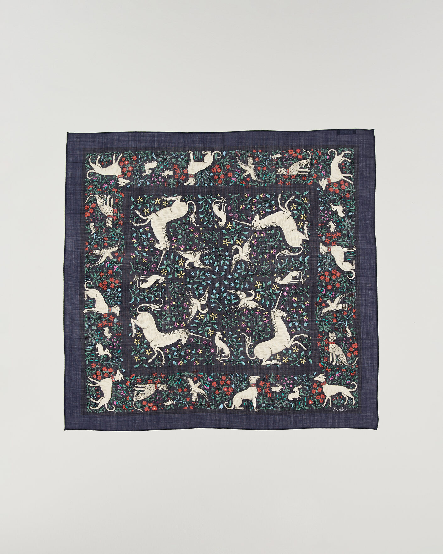 Heren | Sjaals | Drake's | Unicorn Print Wool/Silk Bandana Navy