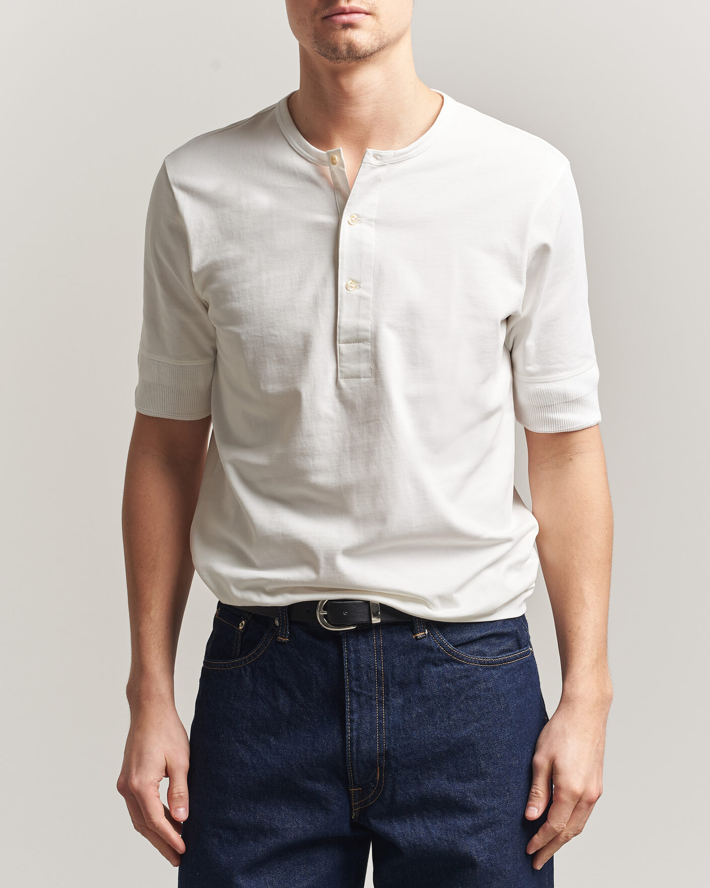 Heren | T-shirts | Merz b. Schwanen | Classic Organic Cotton Short Sleeve Henley White