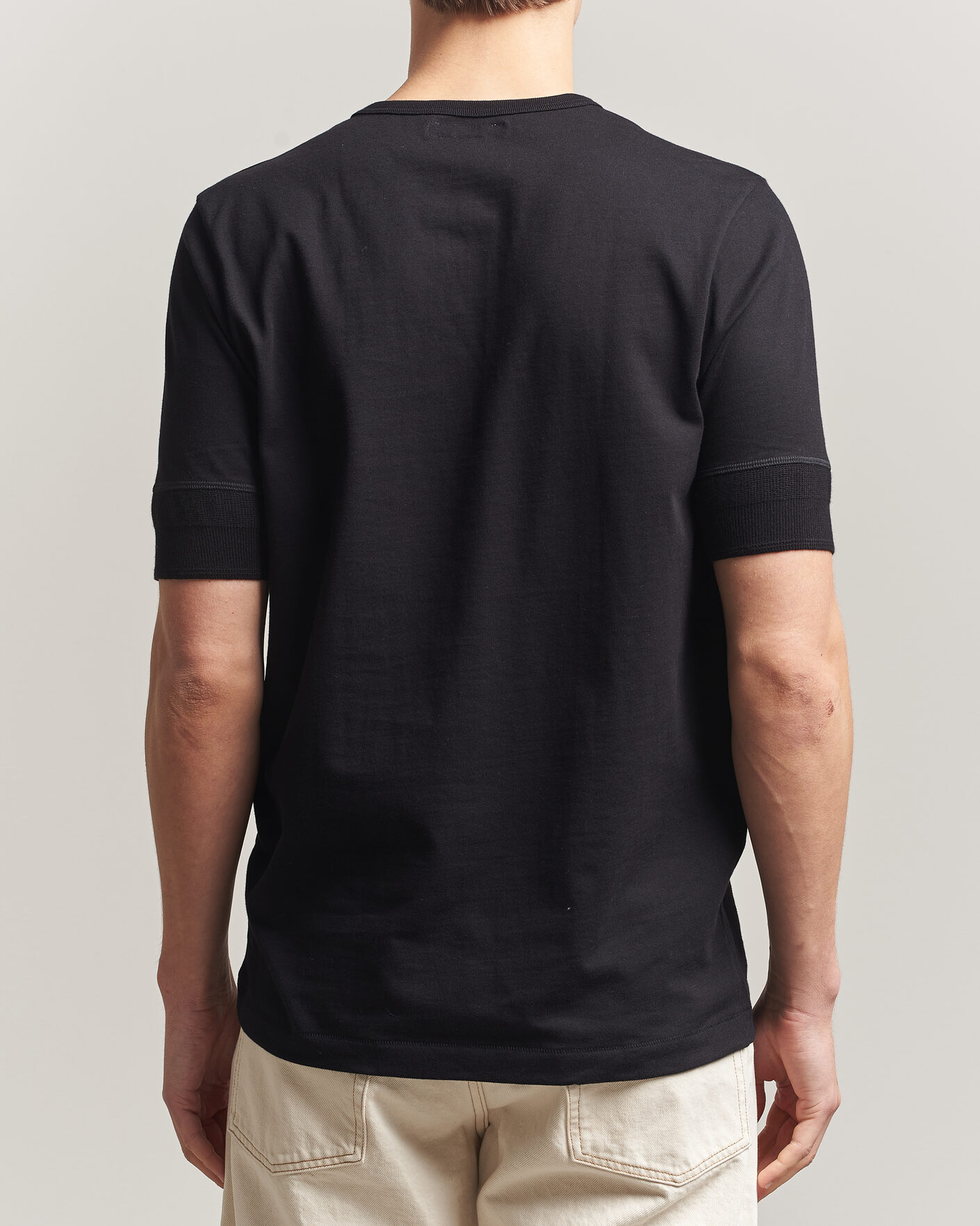Heren | T-shirts | Merz b. Schwanen | Classic Organic Cotton Short Sleeve Henley Black