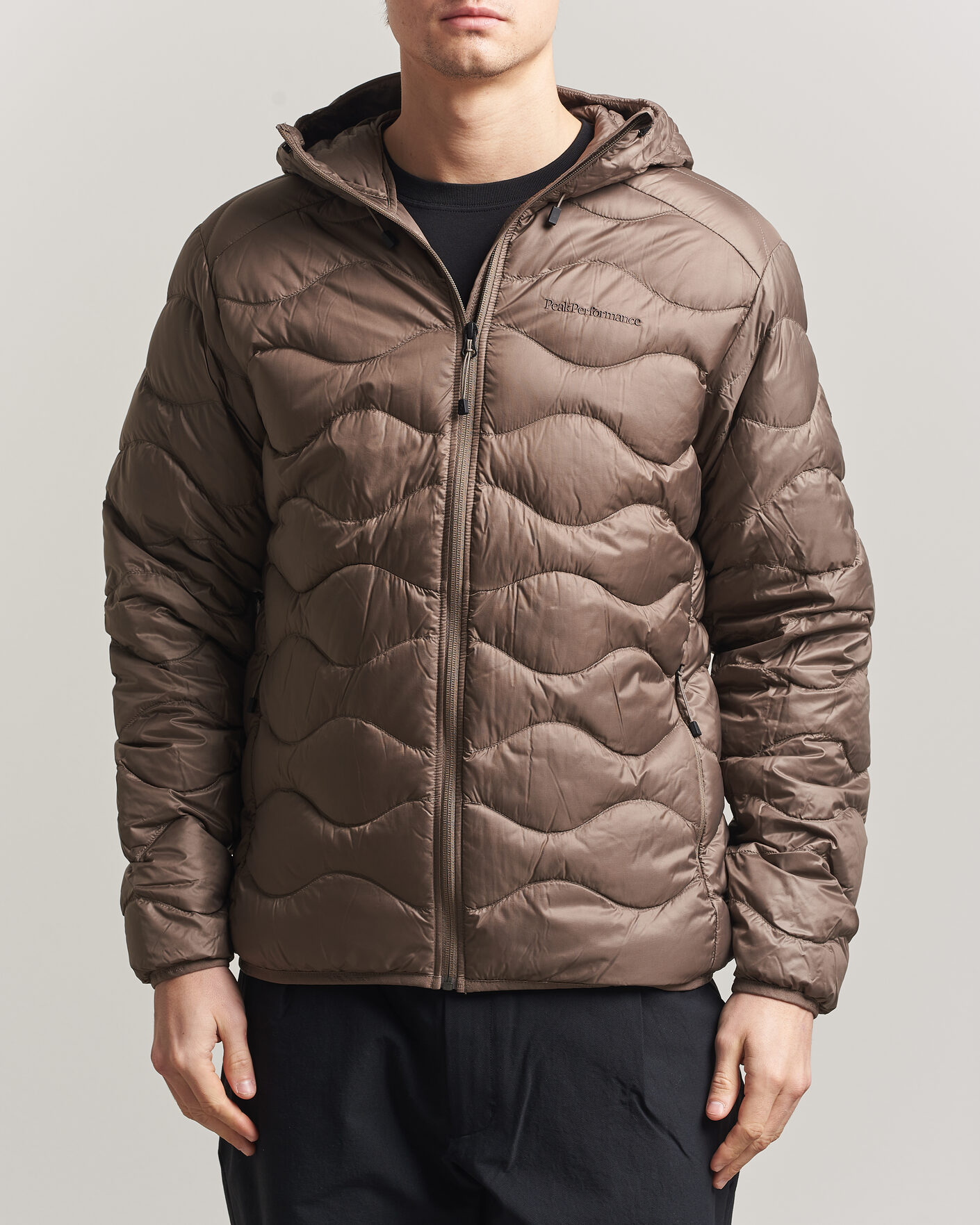 Heren | Jassen | Peak Performance | Helium Down Hooded Jacket Terrian Tan