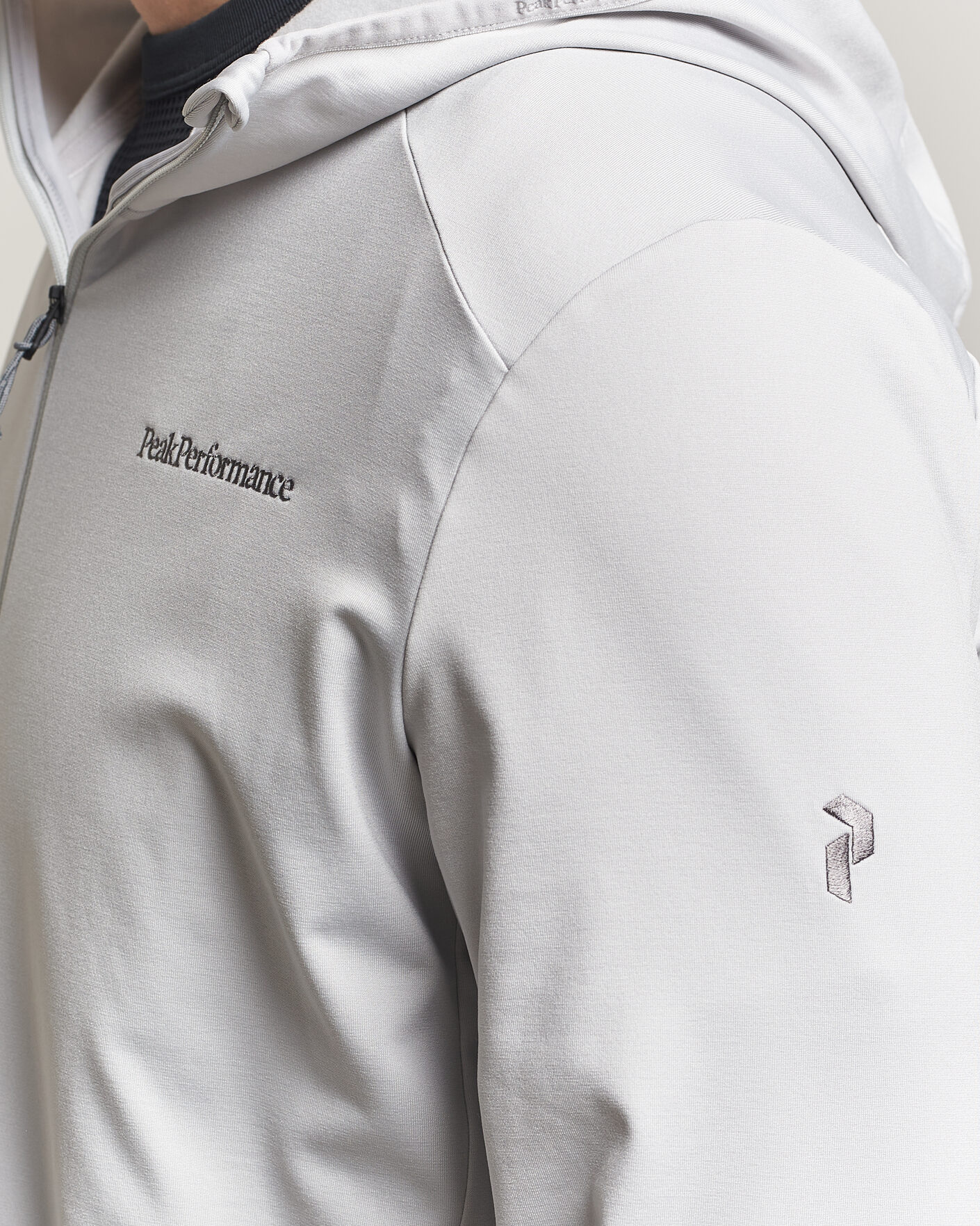 Heren | Truien | Peak Performance | Light Hooded Full Zip Summit Smoke