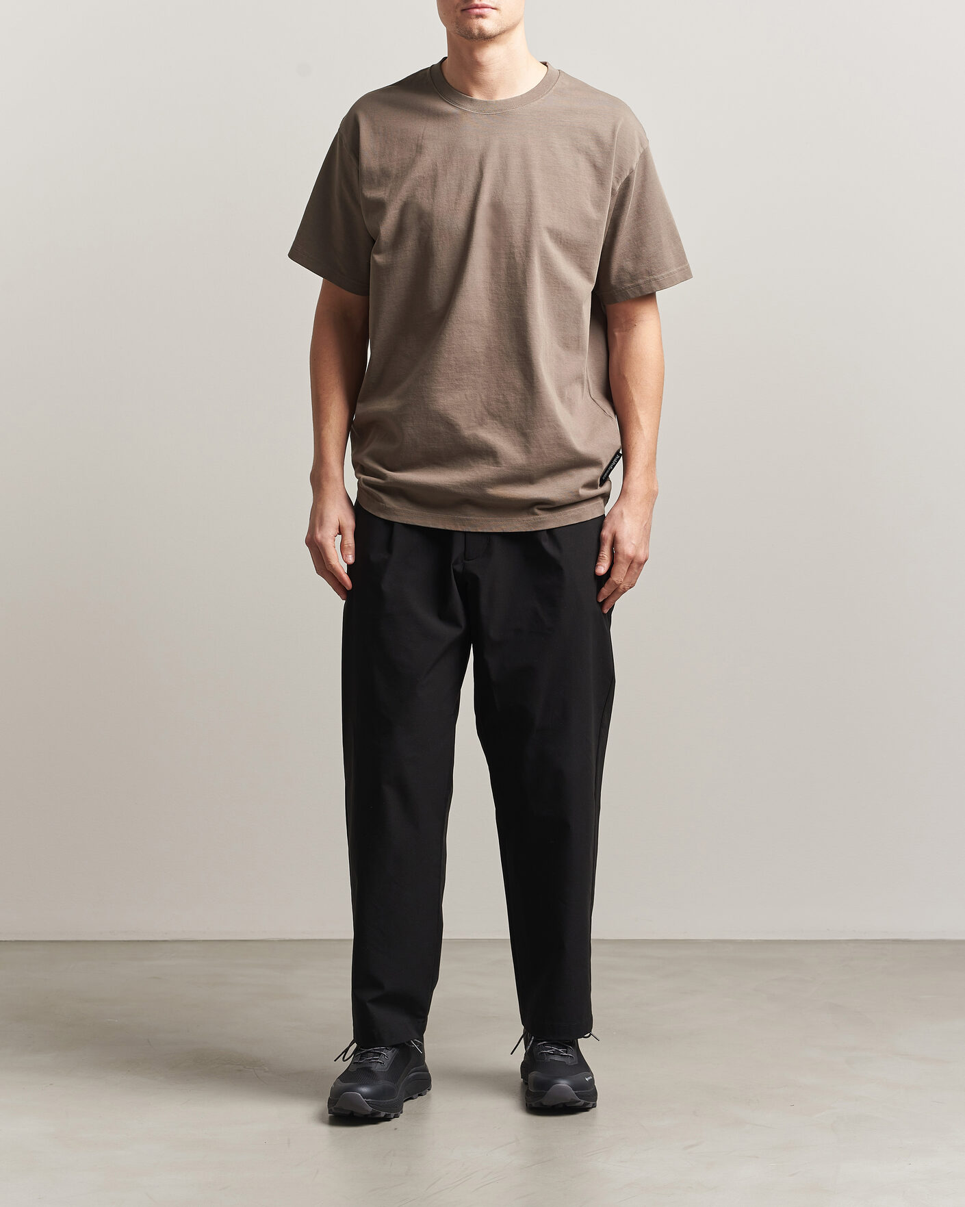 Heren | T-shirts | Peak Performance | Heavy Cotton T-Shirt Terrian Tan