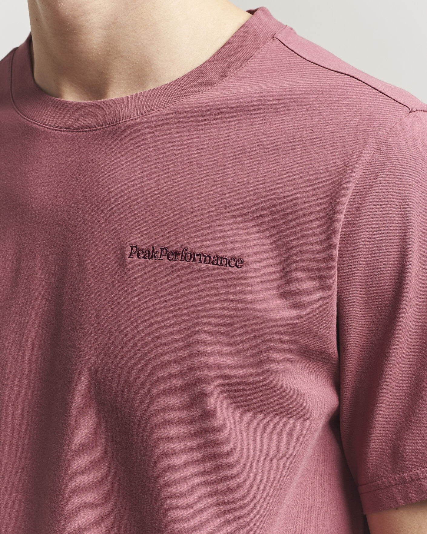 Heren | T-shirts | Peak Performance | Original Crew Neck T-Shirt Wild Rouge