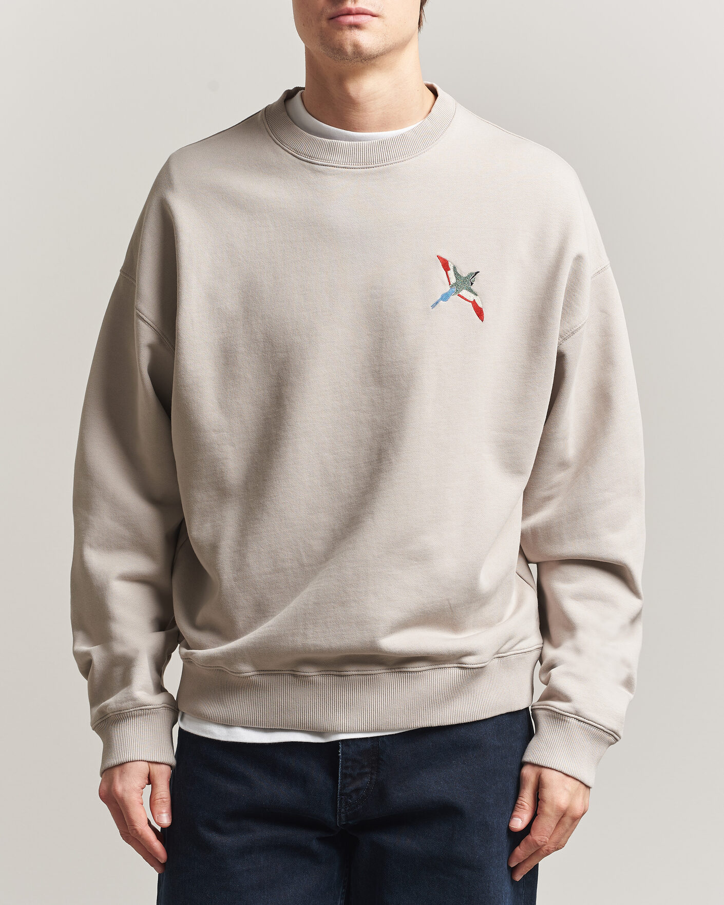 Heren | Truien | Axel Arigato | Micro Bee Bird Sweatshirt Stone