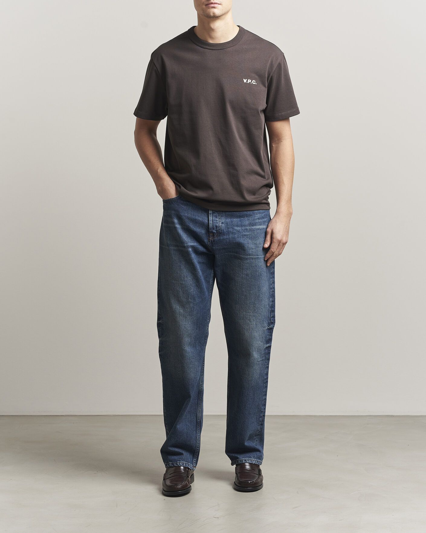 Heren | T-shirts | A.P.C. | Boxy Fit Petit VPC T-Shirt Ecru Brown