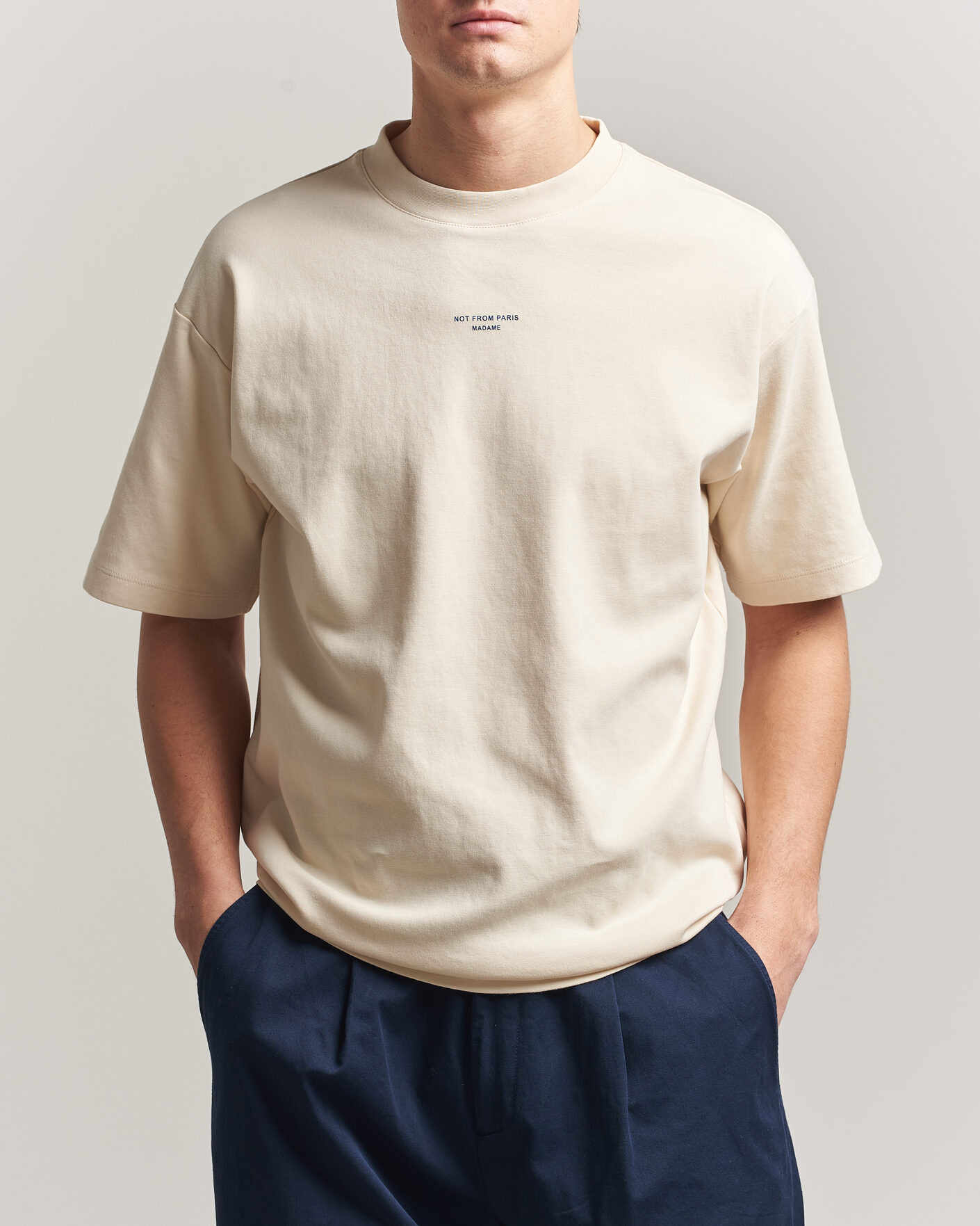 Heren | T-shirts | Drôle de Monsieur | Classic Slogan T-Shirt Sand