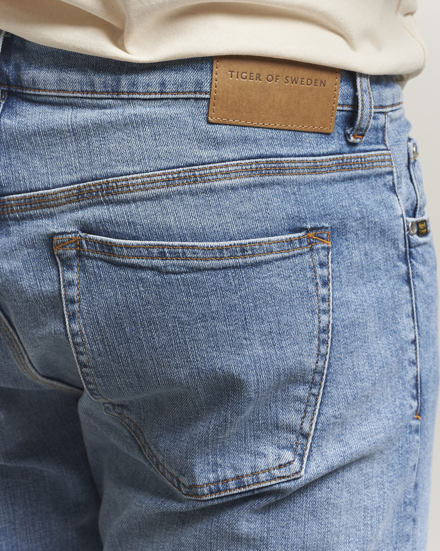 Heren | Jeans | Tiger of Sweden | Des Jeans Light Blue