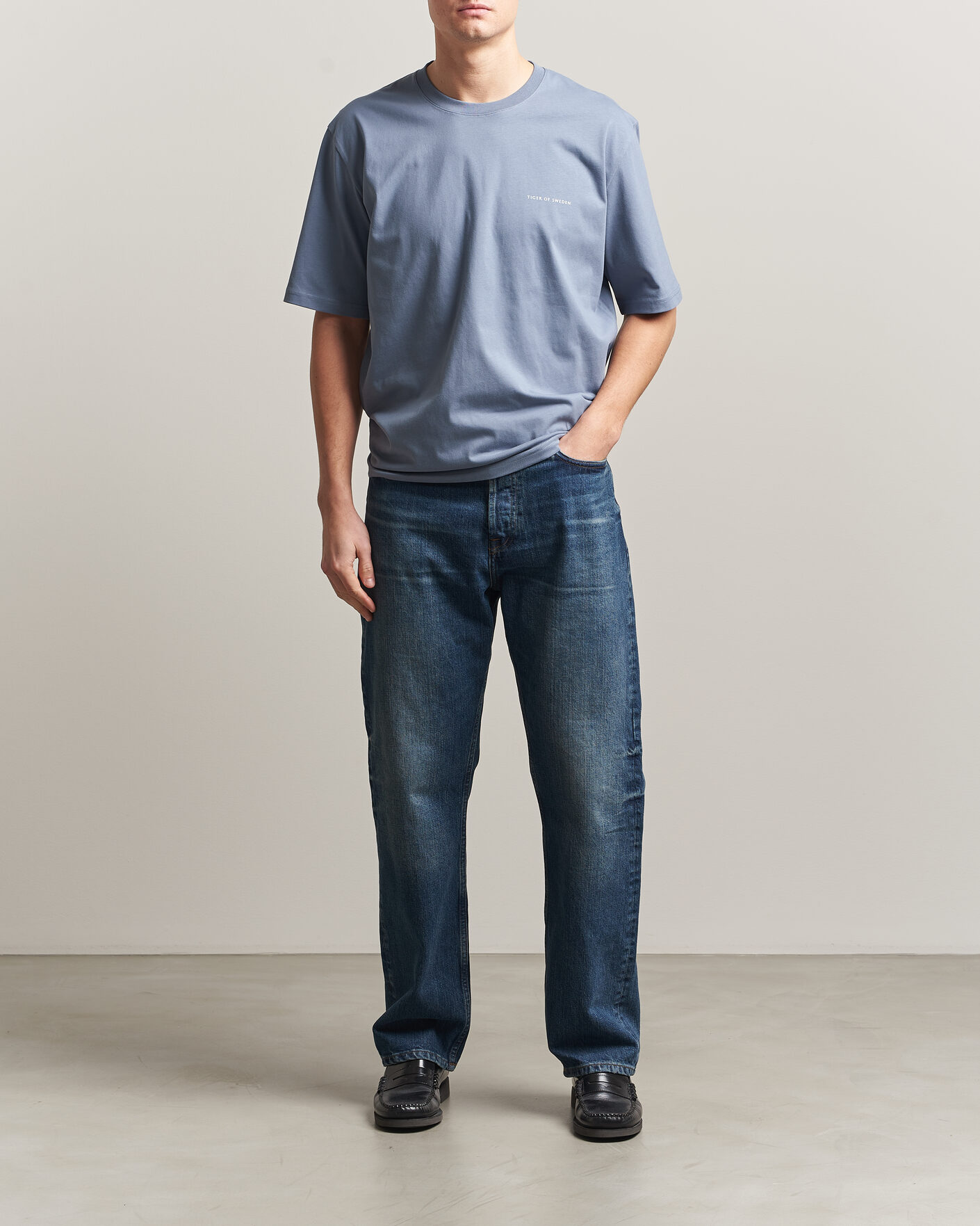 Heren | T-shirts | Tiger of Sweden | Pro Logo Crew Neck T-Shirt Dull Blue