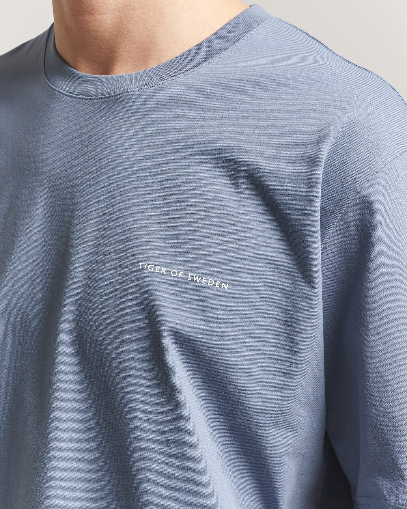 Heren | T-shirts | Tiger of Sweden | Pro Logo Crew Neck T-Shirt Dull Blue