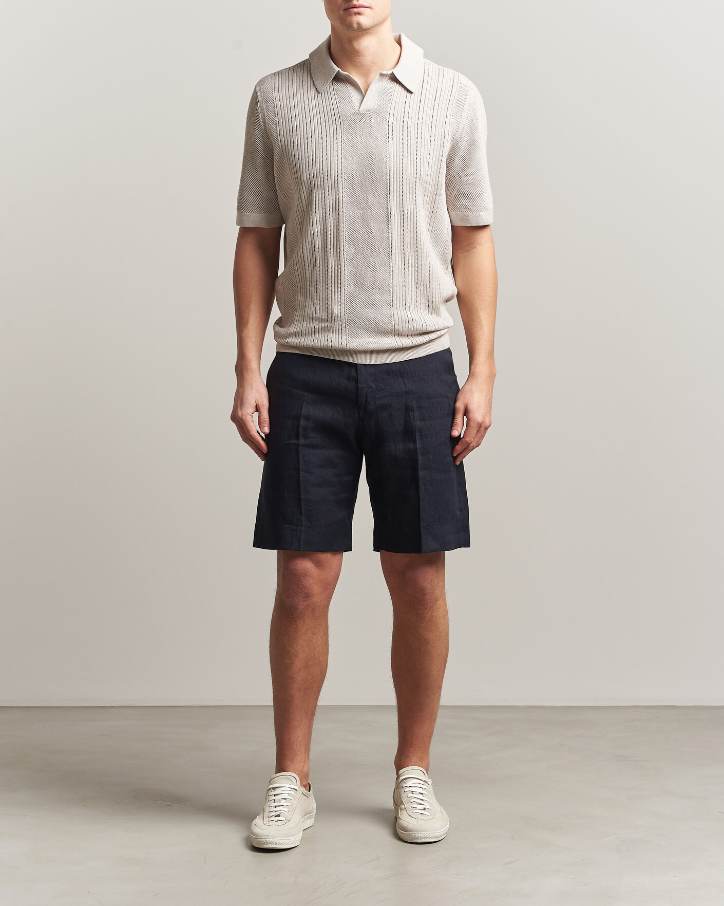 Heren | Korte broek | Tiger of Sweden | Troy Pleated Linen Shorts Midnight Blue