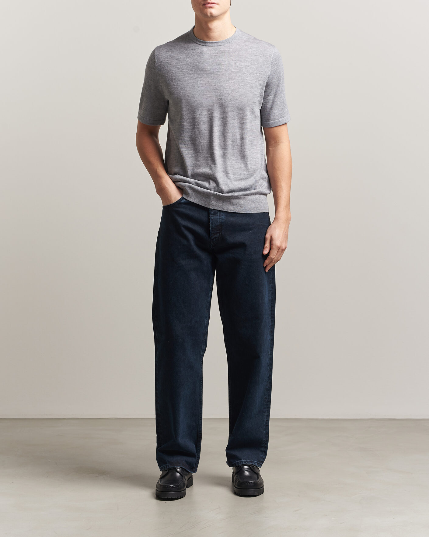 Heren | T-shirts | Tiger of Sweden | Connor Knitted Crew Neck T-Shirt Grey Melange