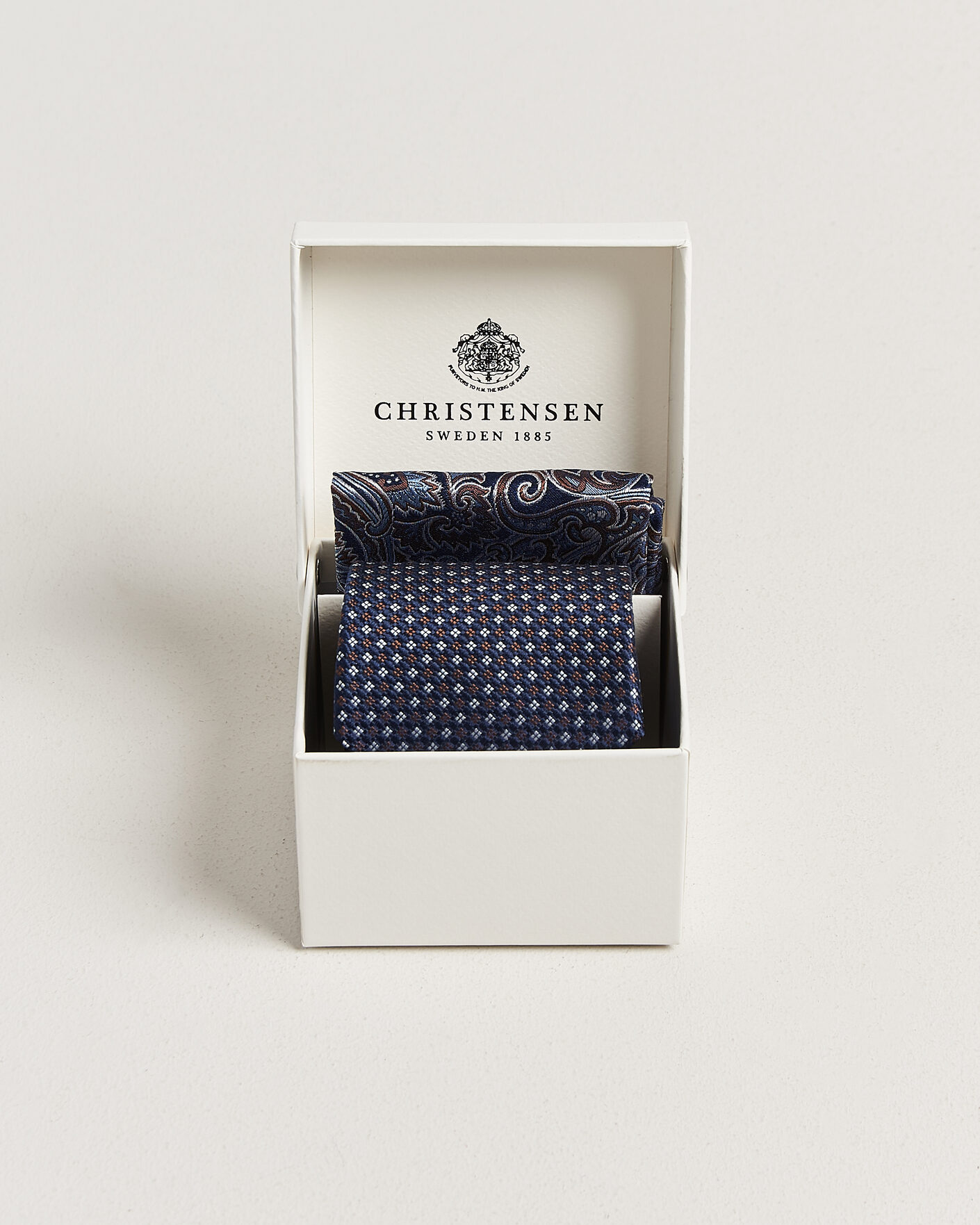 Heren | Stropdassen | Amanda Christensen | Box Set Printed Silk 8cm Tie With Pocket Square Navy/Brown