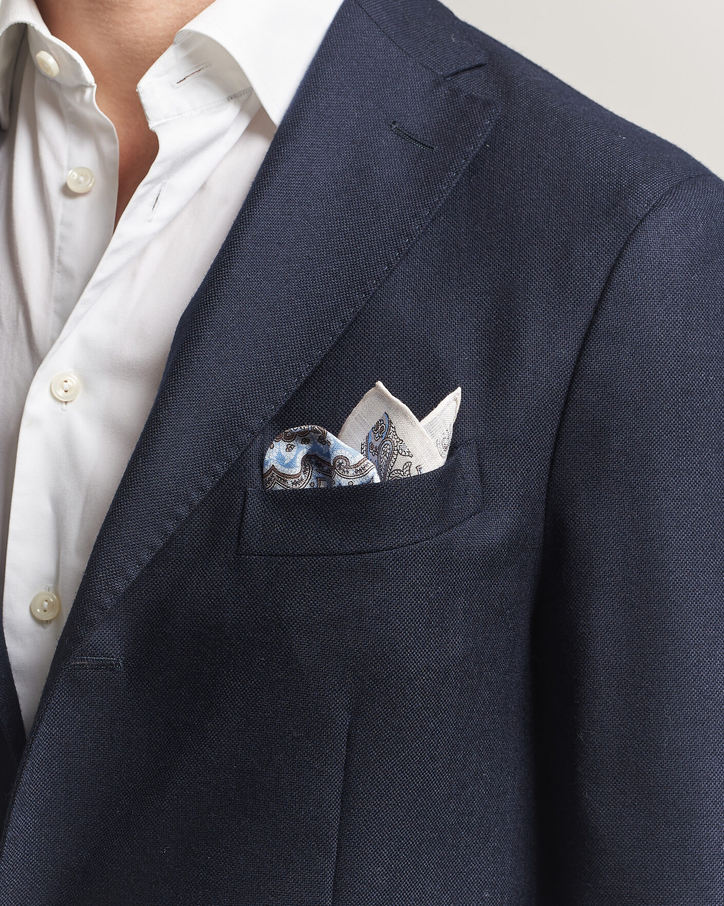 Heren | Pochets | Amanda Christensen | Linen Large Paisley Pocket Square Cream