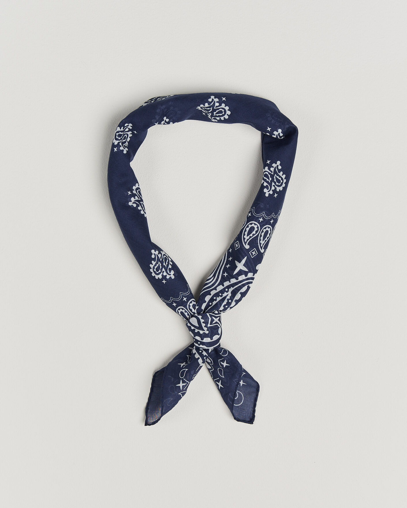 Heren | Sjaals | Amanda Christensen | Cotton Voilé Paisley Bandana Navy
