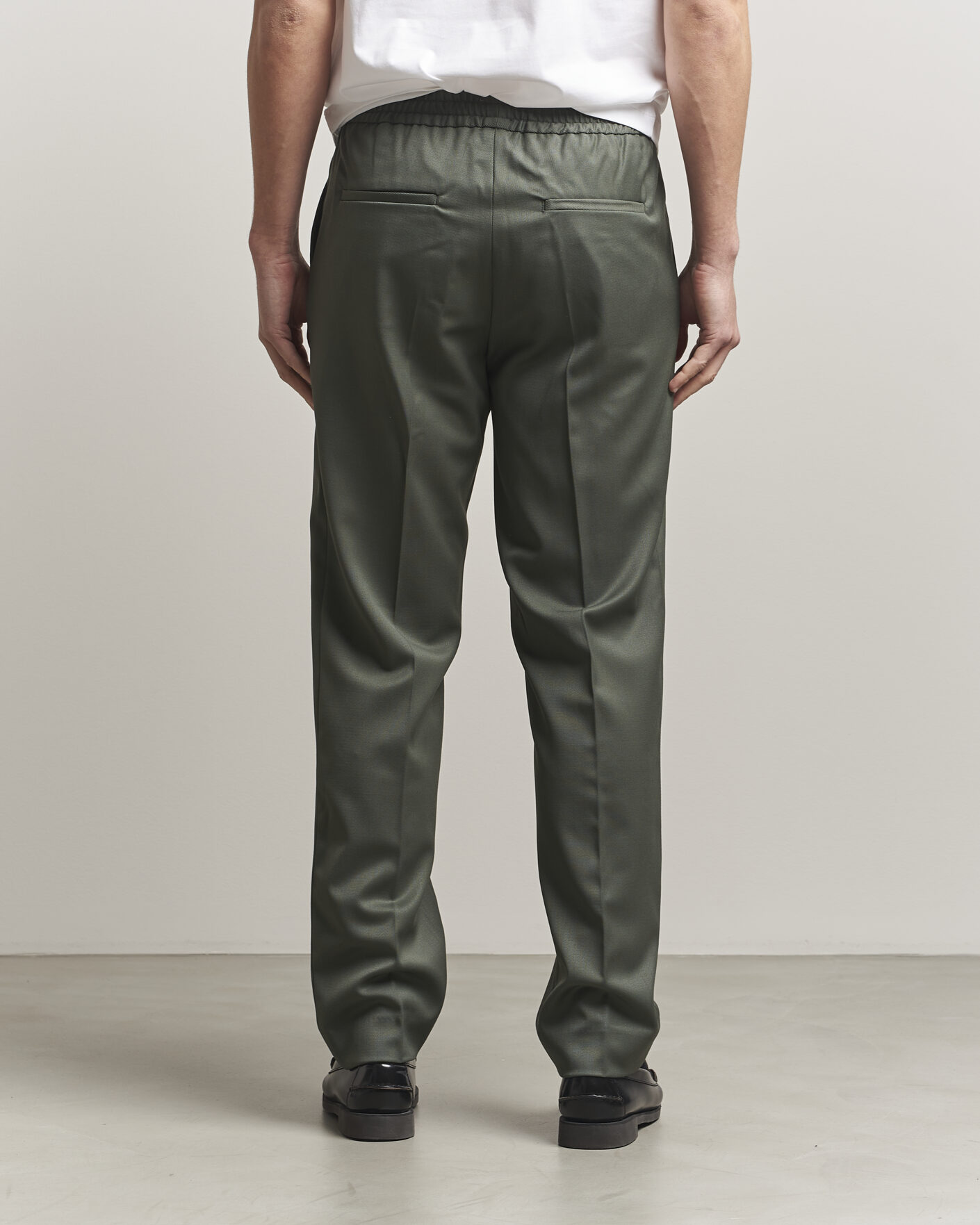 Heren | Broeken | Filippa K | Theo Relaxed Wool Trousers Grey Green