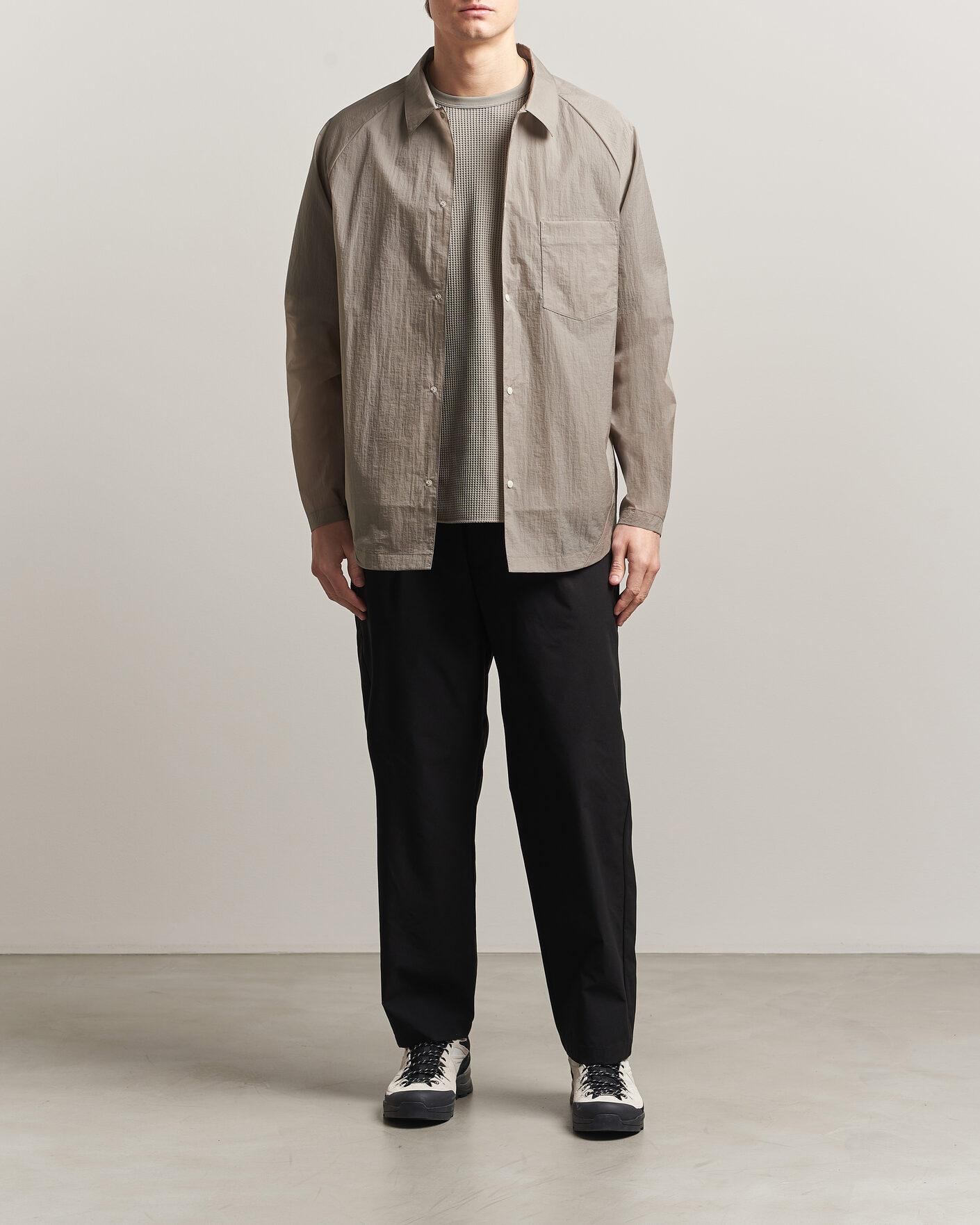 Heren | Overhemden | Goldwin | Nylon Wind Shirt Arid Beige