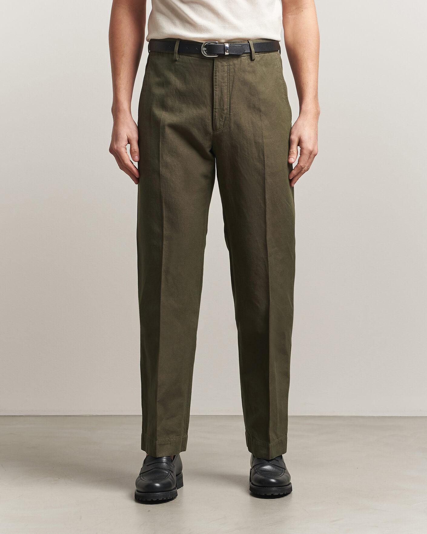 Heren | Broeken | Incotex | Regular Fit Cotton/Linen Drill Trousers Military