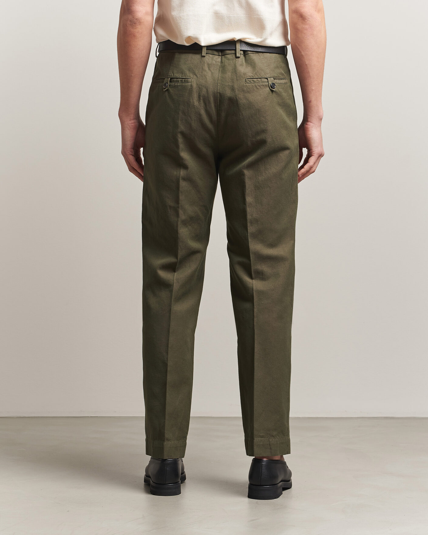 Heren | Broeken | Incotex | Regular Fit Cotton/Linen Drill Trousers Military