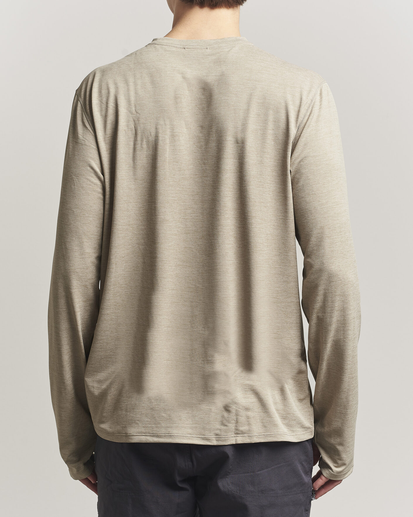 Heren | T-shirts | Patagonia | Cap Cool Long Sleeve Sun Shirt Seabird Grey