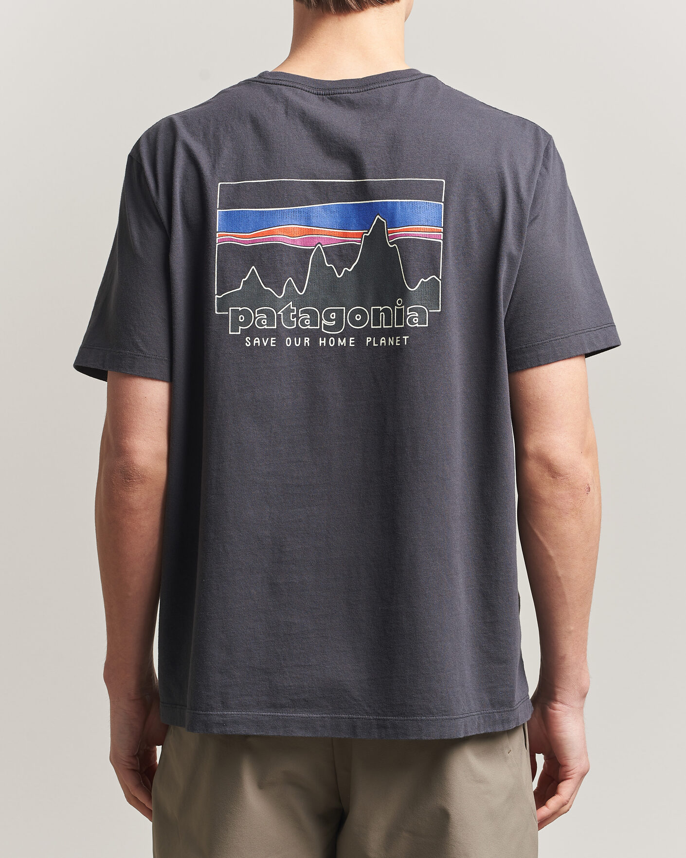 Heren | T-shirts | Patagonia | 73 Skyline Logo T-Shirt Ink Black