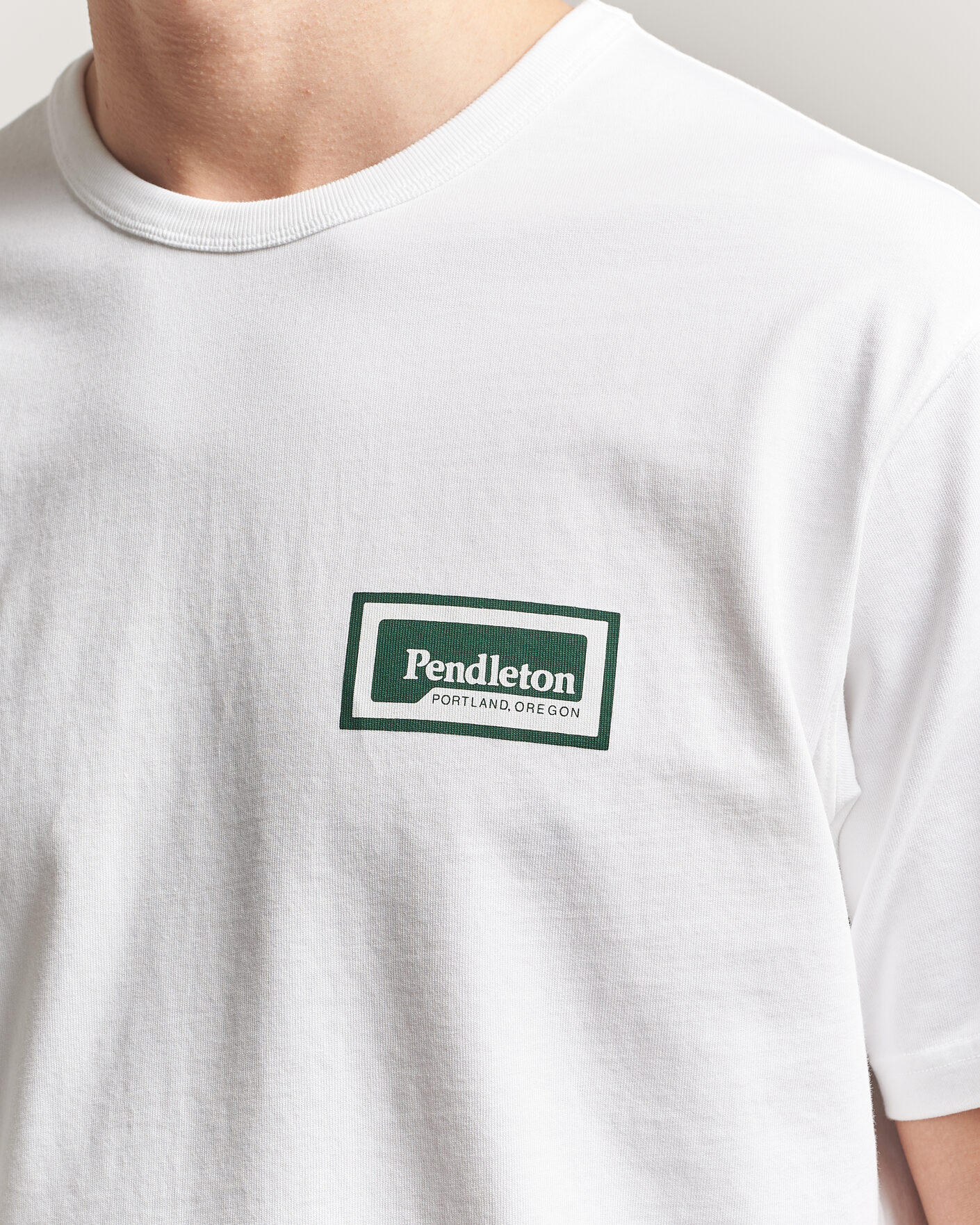 Heren | T-shirts | Pendleton | Patch Graphic Tee White