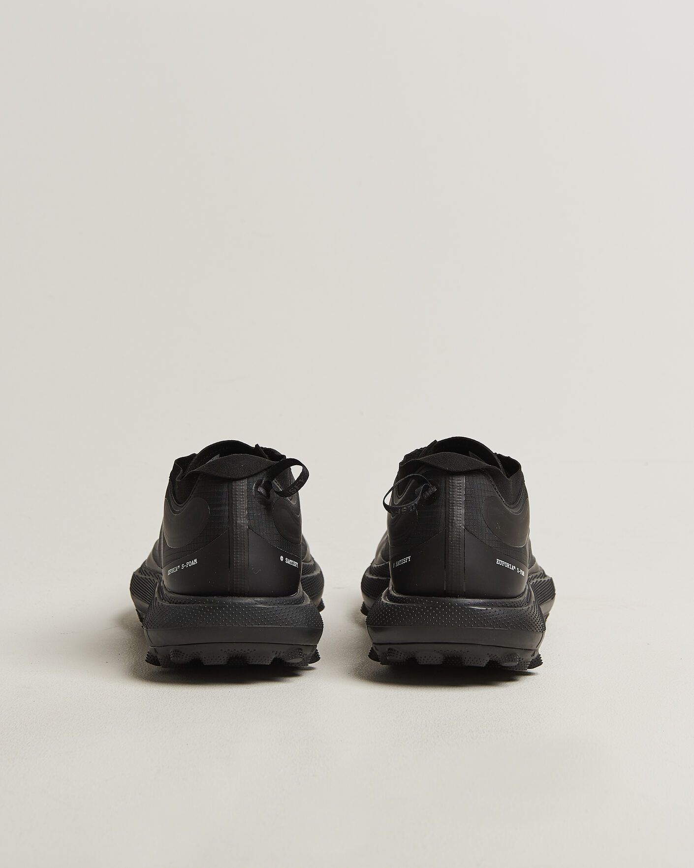 Heren | Hardloopschoenen | Satisfy | The Rocker Trail Shoes Jet Black