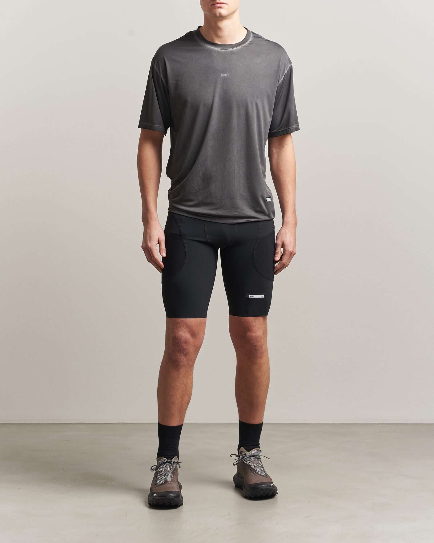 Heren | T-shirts | Satisfy | AuraLite T-Shirt Pigment Black