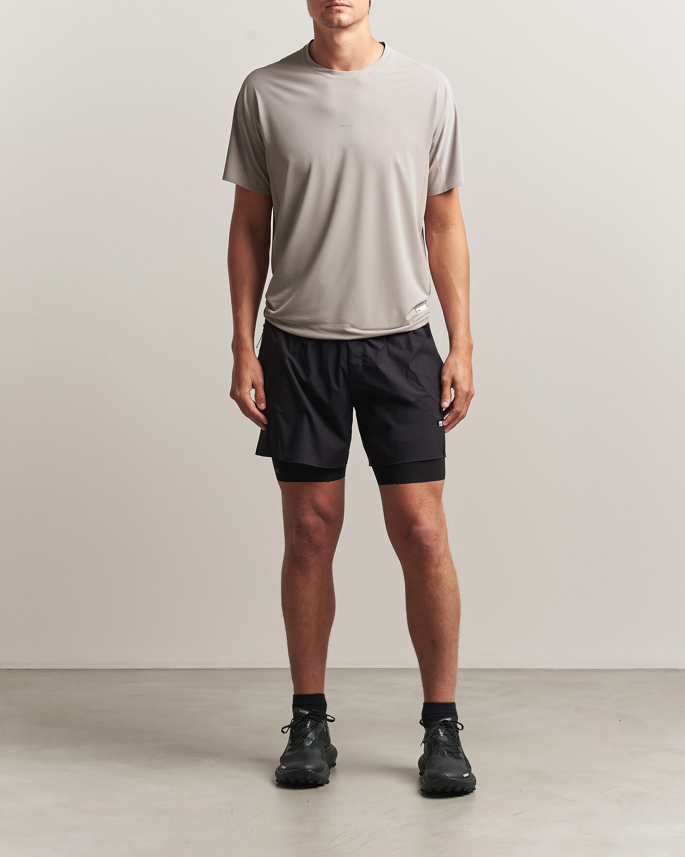 Heren | T-shirts | Satisfy | AuraLite UV T-Shirt Moon Rock