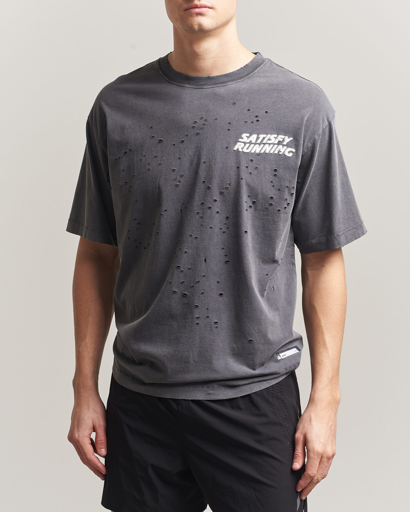 Heren | T-shirts | Satisfy | MothTech Small Logo T-Shirt Aged Black