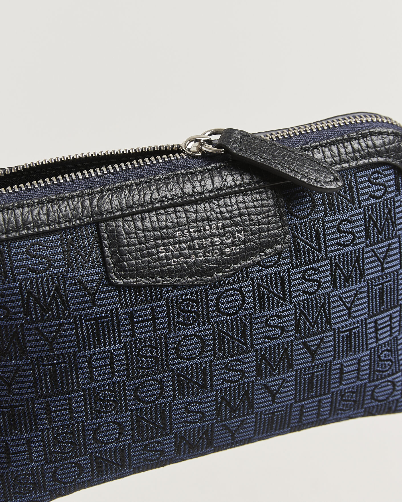 Heren | Tassen | Smythson | Canvas Stamp Small Travel Pouch Navy