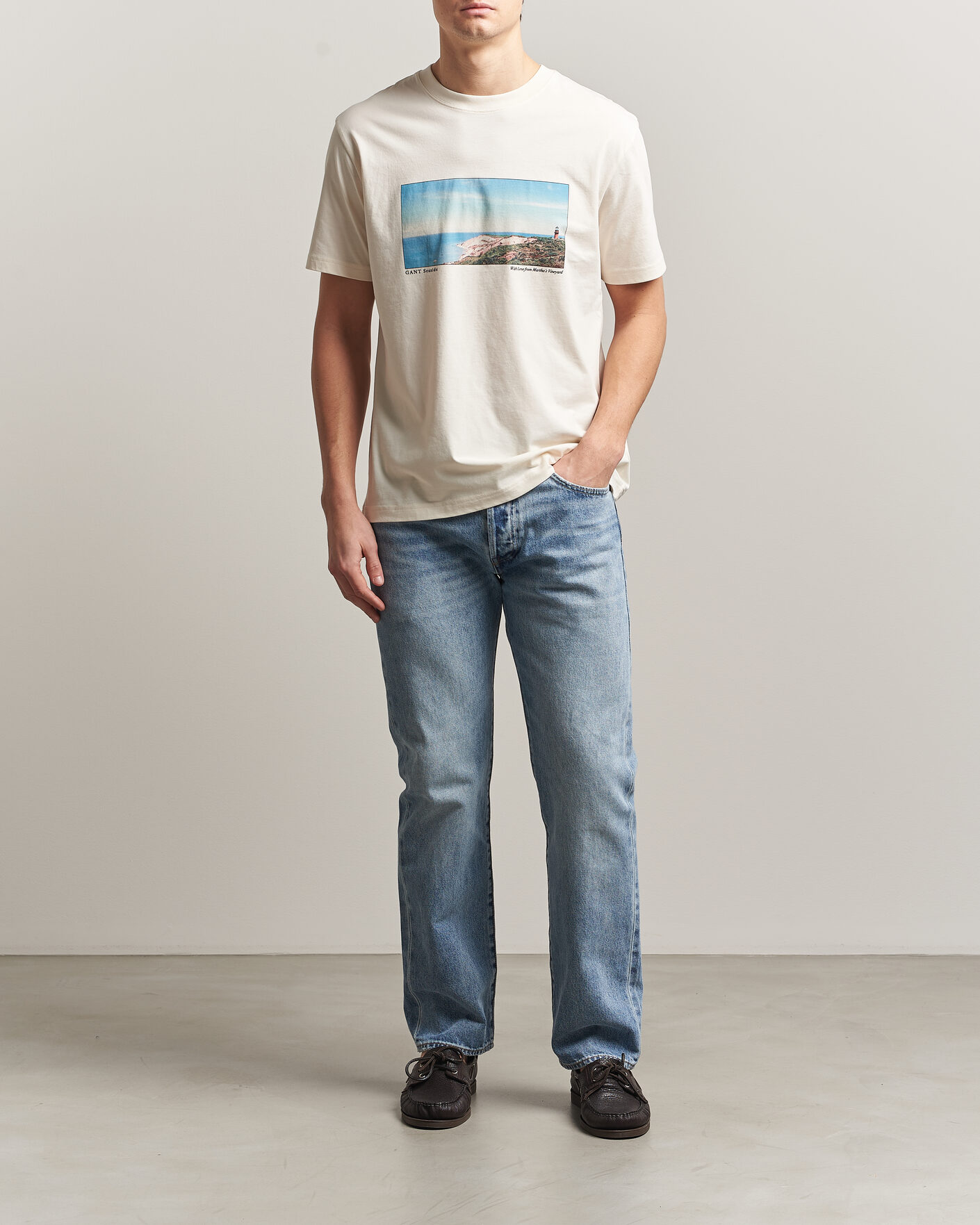 Heren | T-shirts | GANT | Scenery Graphic Crew Neck T-Shirt Cream