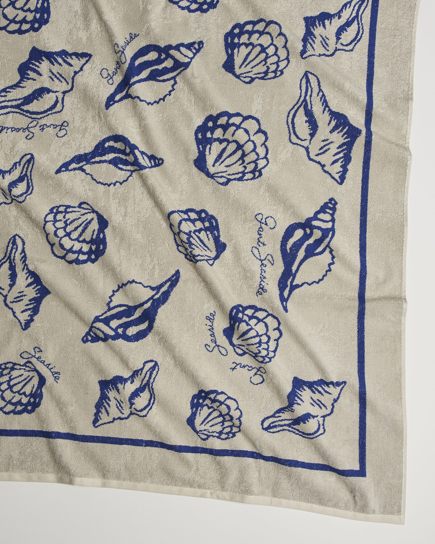 Heren | Stoffen | GANT | Seashell Print Beach Towel Faded Beige