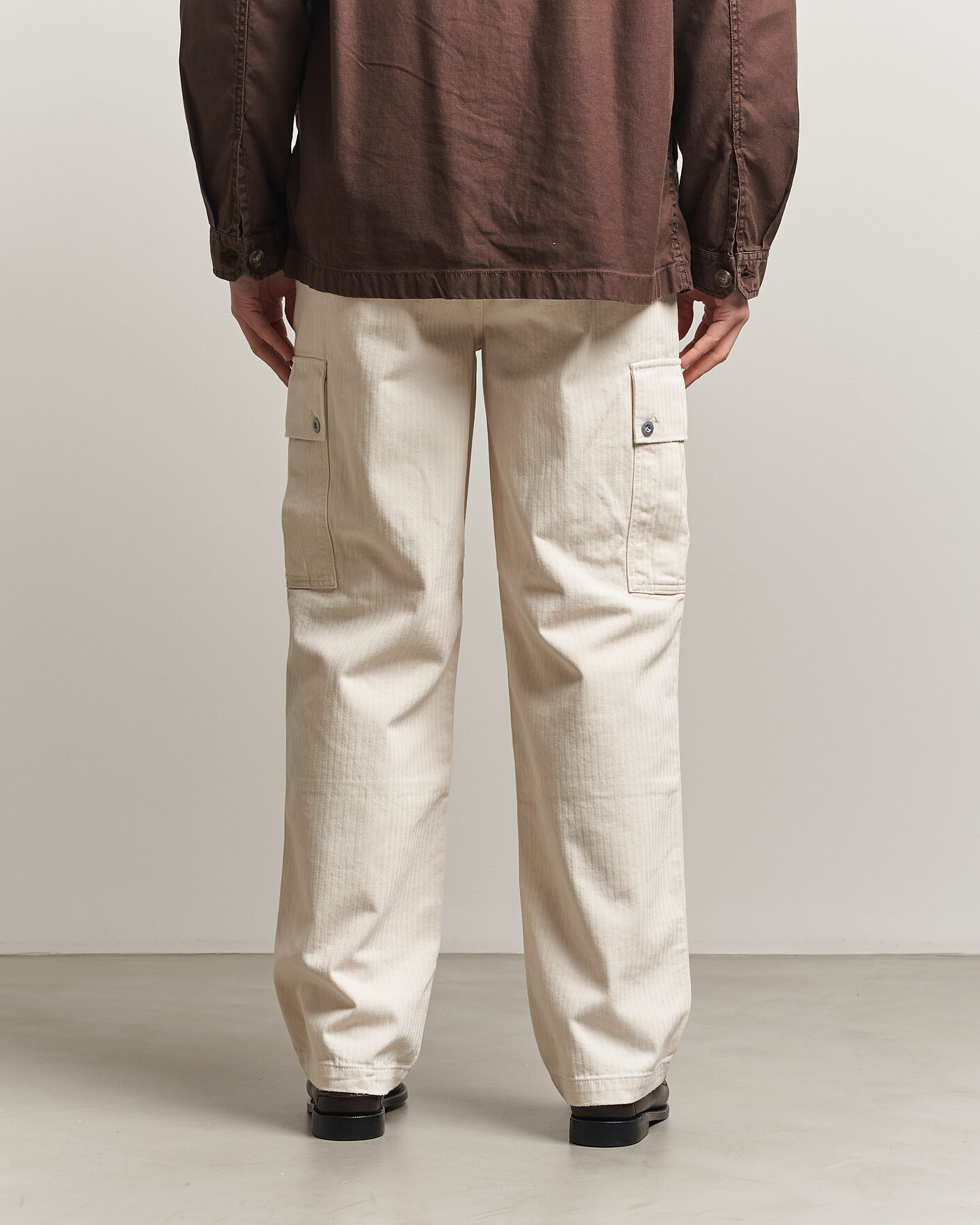 Heren | Broeken | GANT | Relaxed Fit Herringbone Cargo Pants Creamed White