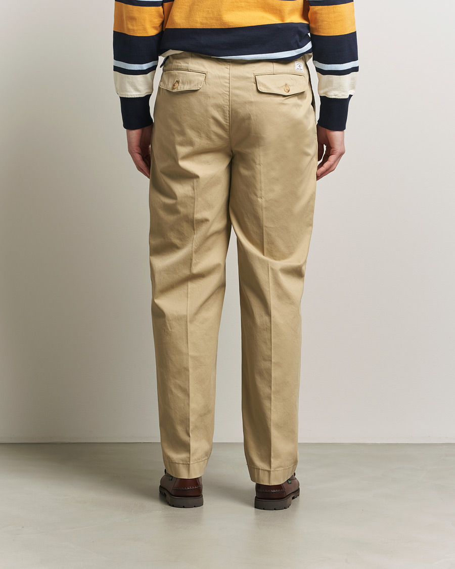 Heren | Broeken | Gant | Regular Pleated Twill Chinos Woody Beige