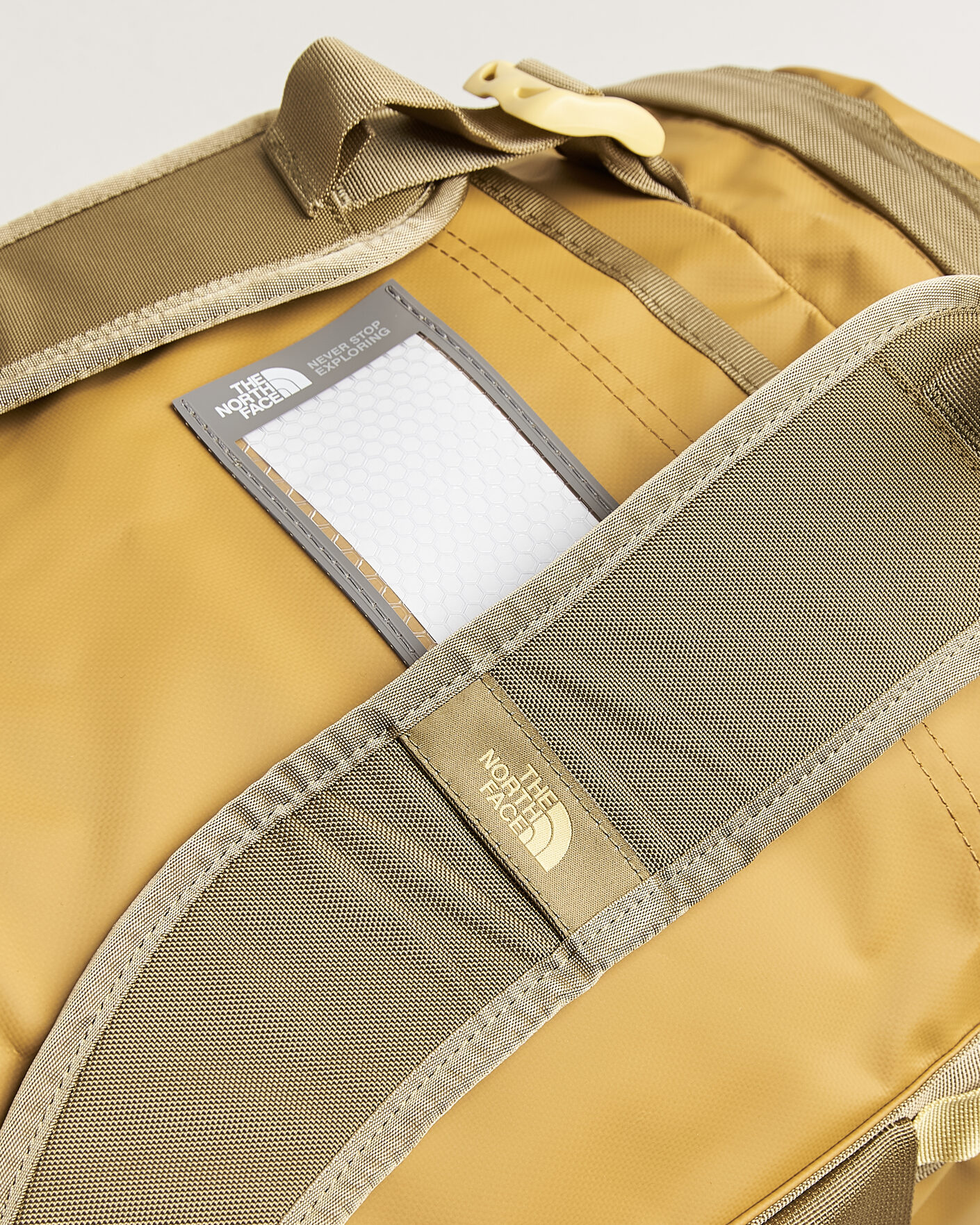 Heren | Tassen | The North Face | Base Camp Duffel M Golden Tan