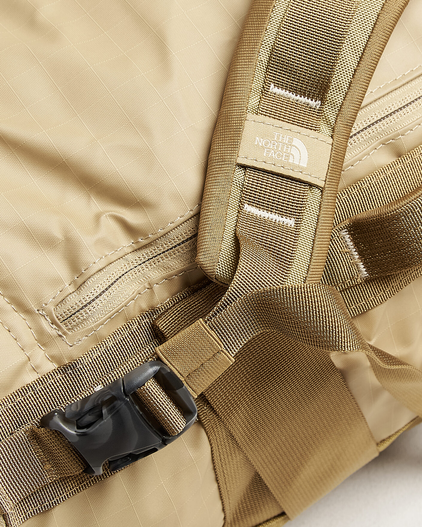 Heren | Tassen | The North Face | Base Camp Voyager Duffel 42 Khaki Stone