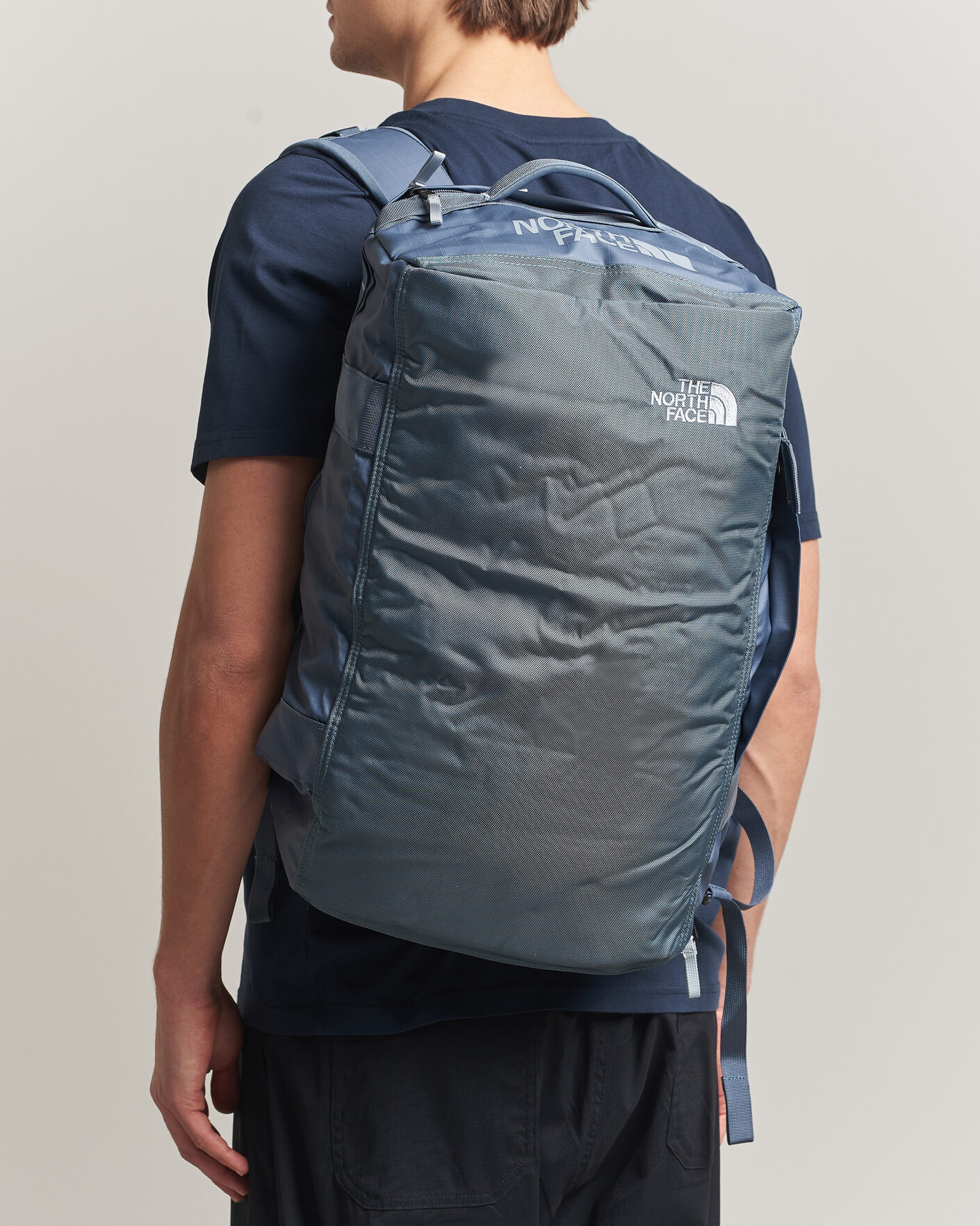 Heren | Tassen | The North Face | Base Camp Voyager Duffel 32 Granite Grey