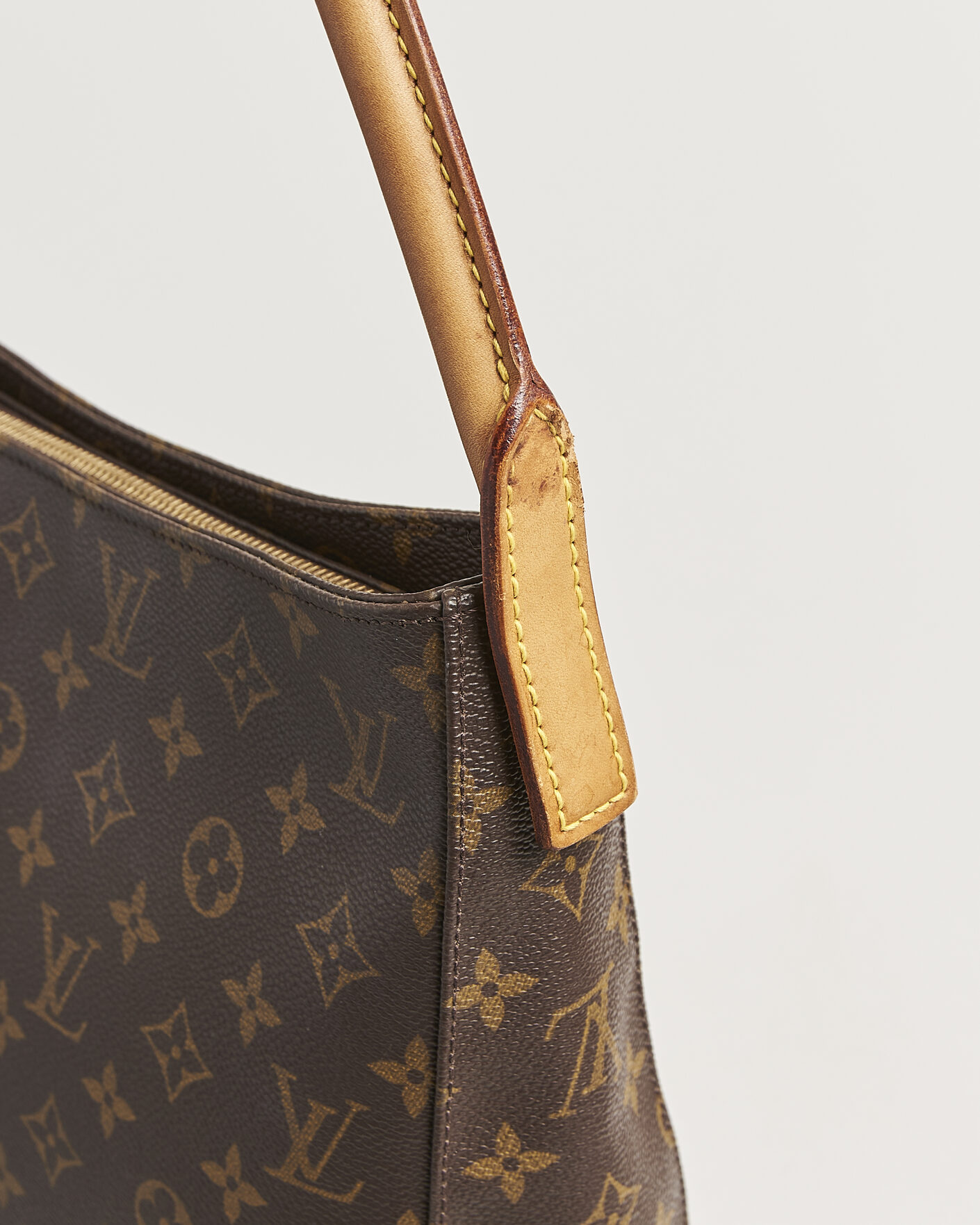 Heren | Pre-Owned & Vintage Bags | Louis Vuitton Pre-Owned | Looping Handbag GM Monogram