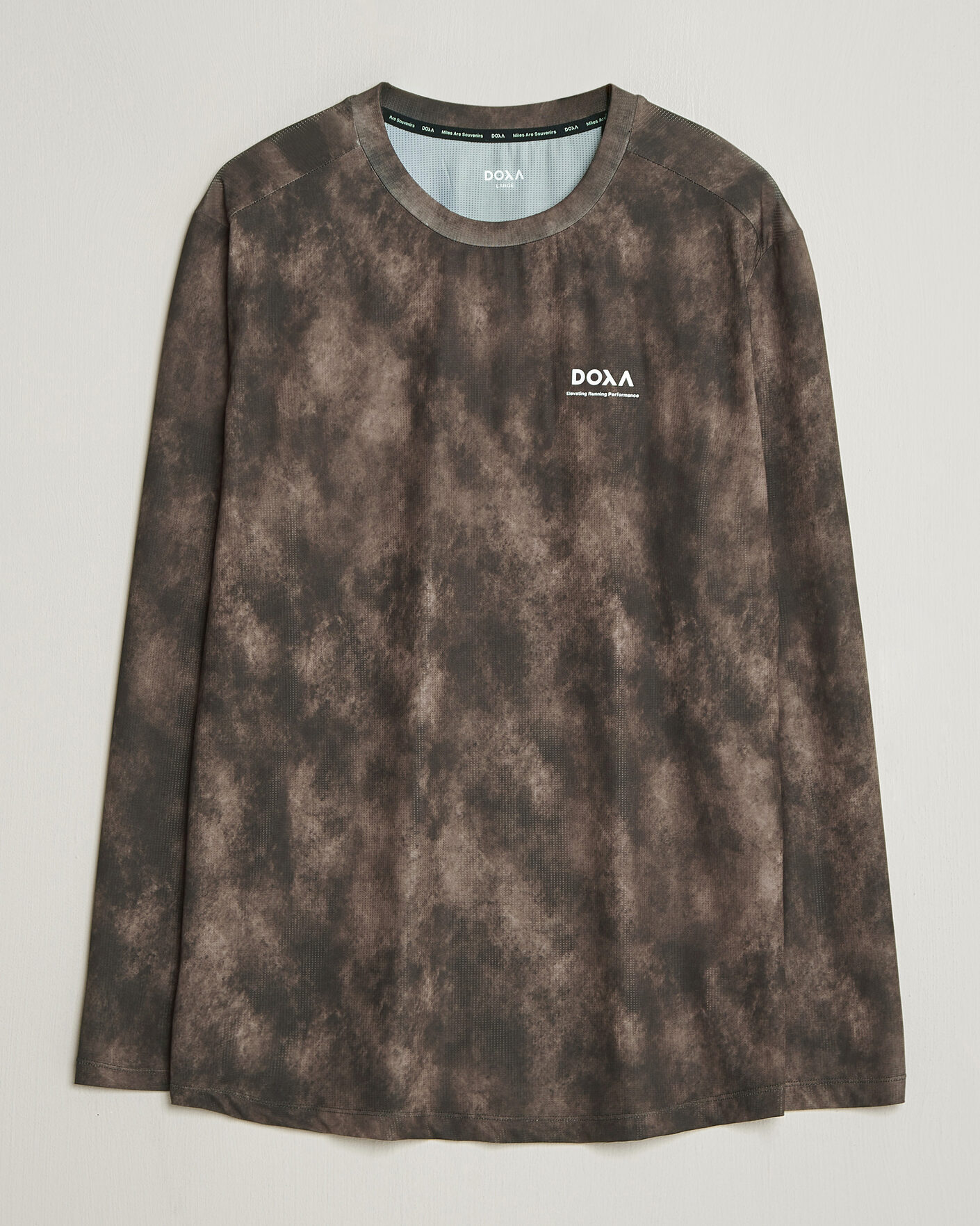 Heren | T-shirts | DOXA | Rerun Long Sleeve T-Shirt Taupe