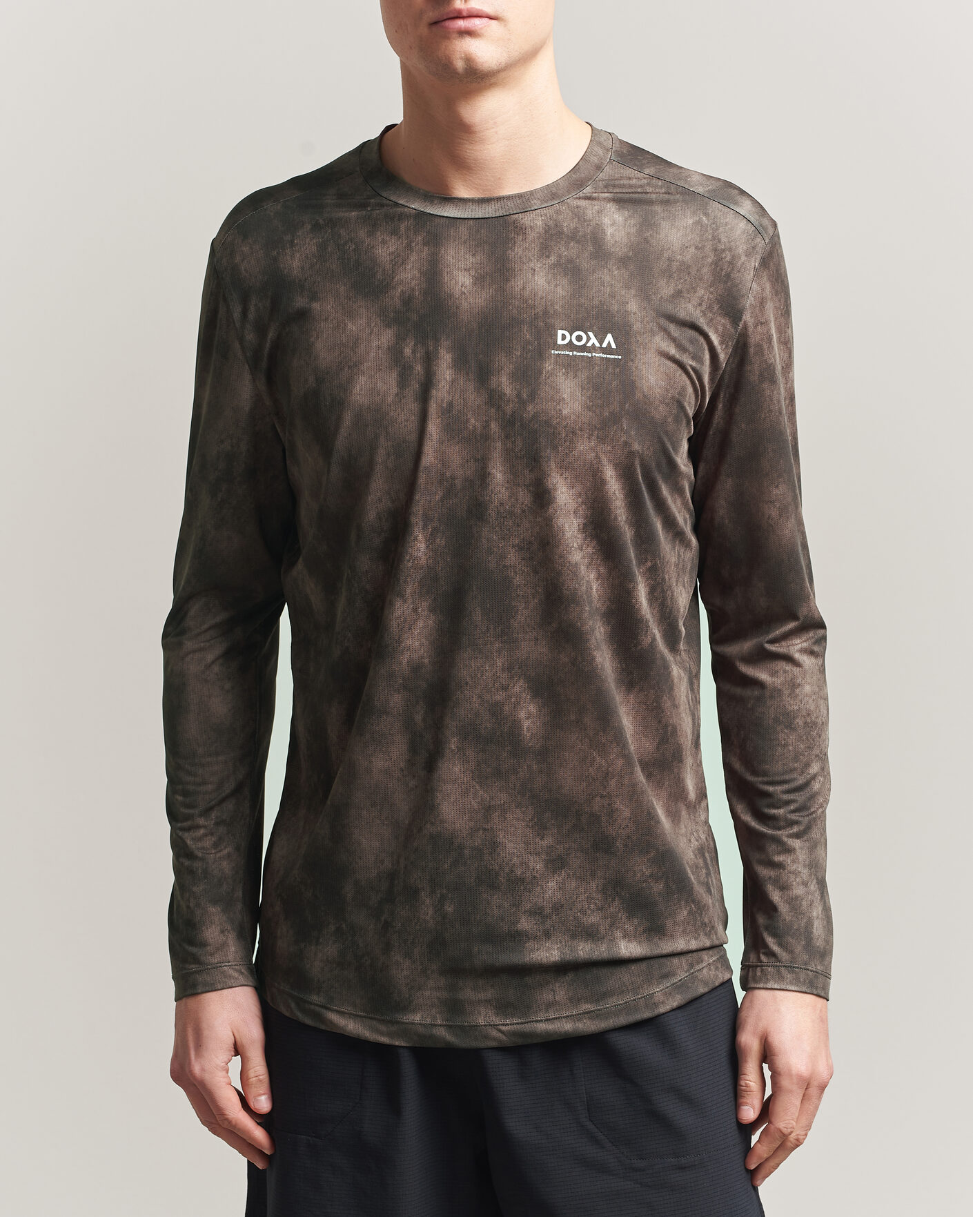 Heren | T-shirts | DOXA | Rerun Long Sleeve T-Shirt Taupe