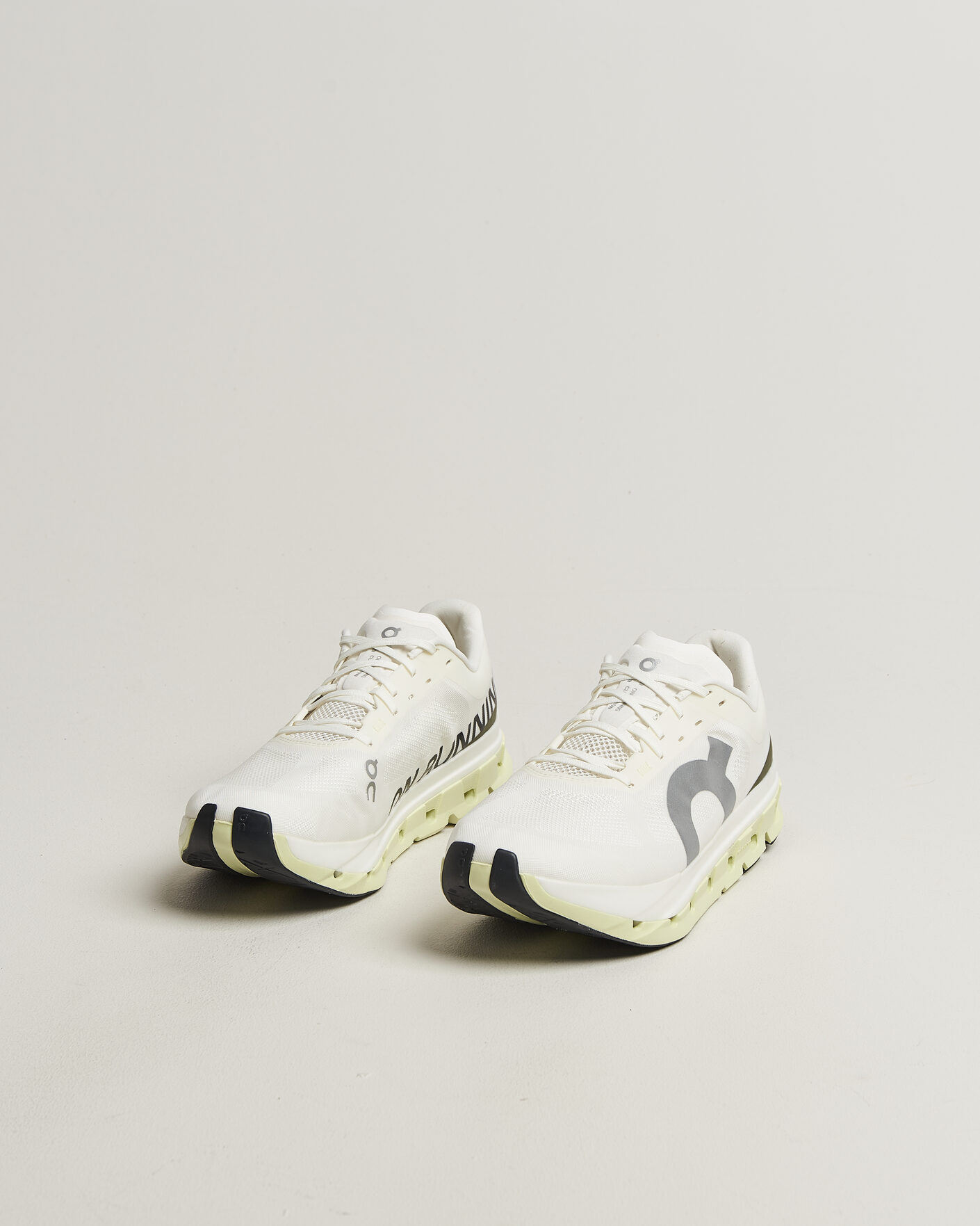 Heren | Hardloopschoenen | On | Cloudflow 5 Ivory/Linen
