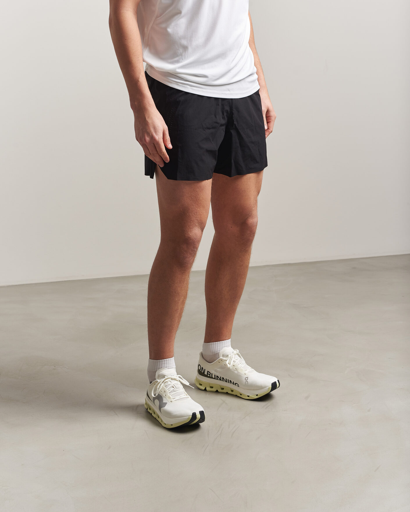 Heren | Hardloopschoenen | On | Cloudflow 5 Ivory/Linen