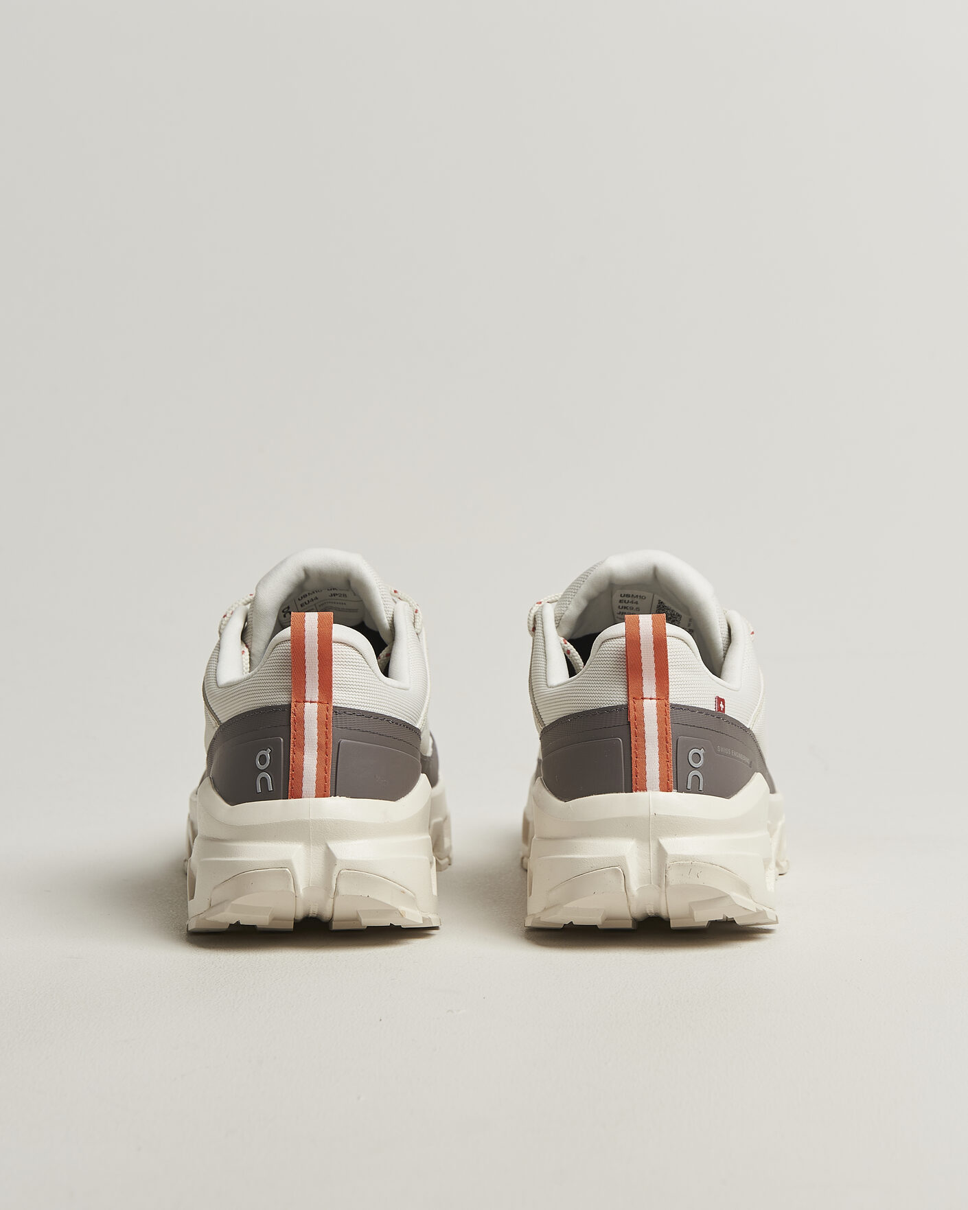 Heren | Trail sneakers | On | Cloudrock Low Waterproof Ivory/Ivory